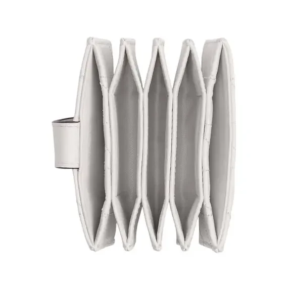 COACH
Essential Multi Card Holder With Pillow Quilting In Chalk NWT - Picture 2 of 3